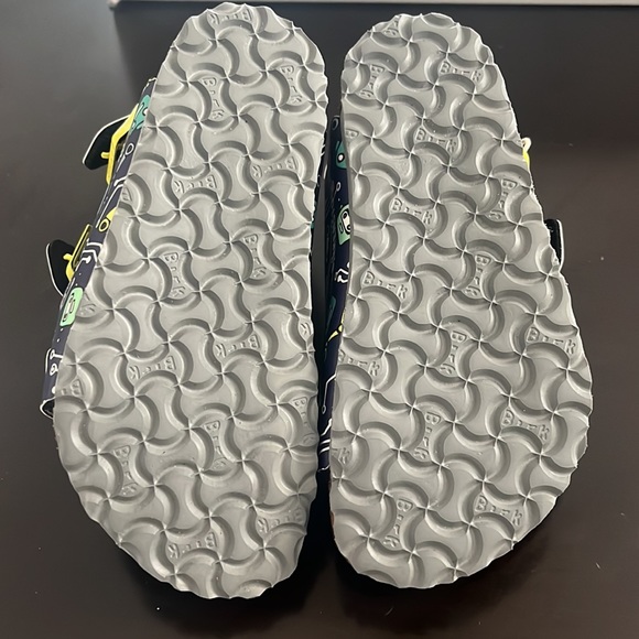 New 💥Rare💥BIRKENSTOCK kids Sandals - Picture 8 of 12